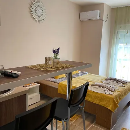 Andrijana Hotel apartamentowy 4*
